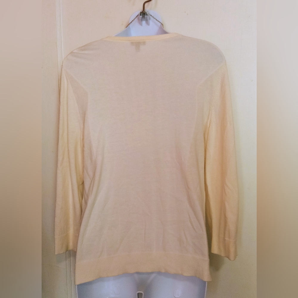 Talbots Ladies Cream Cardigan with Button Accents Sz M - Picture 5 of 8